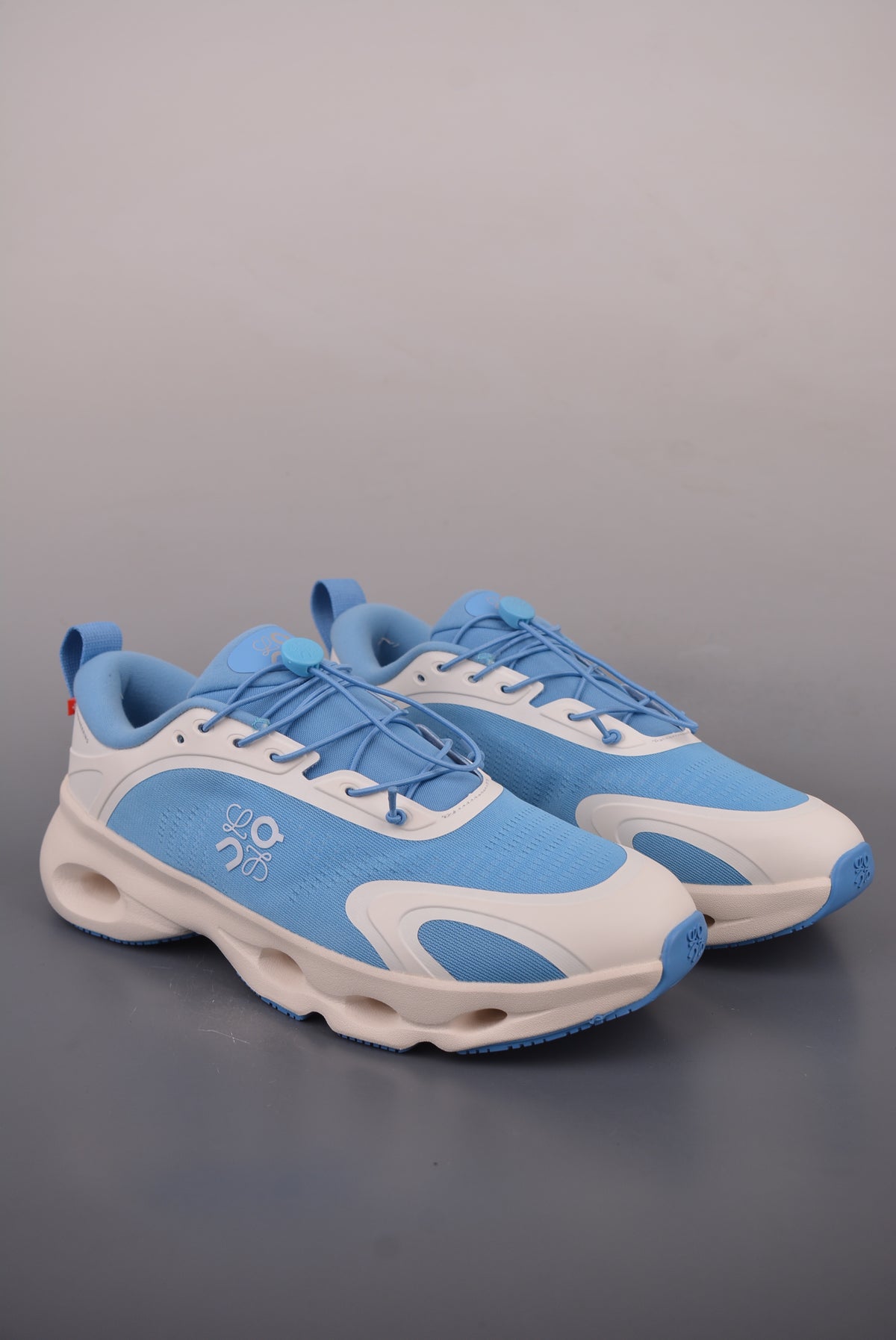 On Cloudsolo "Teal/Eggshell"