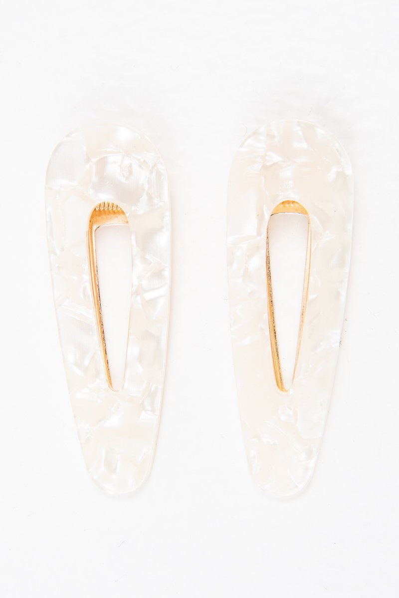 White Resin Detail Crocodile Pack of 2 Barrettes - Carolena